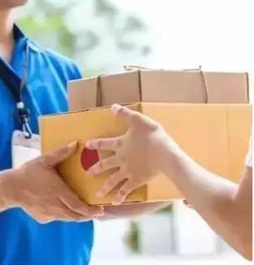 男子網購床墊「睡著不舒服」,用刀切開后一看,頓時傻眼了