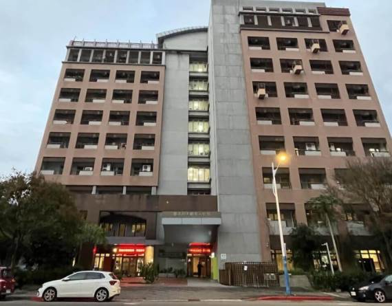 臺北獨居老太每月用電一千度,兒子找不出原因後直接剪斷電線,不料隔壁傳來一聲慘叫...