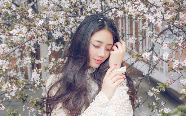 女人出生這5個日子，不止長得美還是菩薩心腸，活得漂亮有錢花！