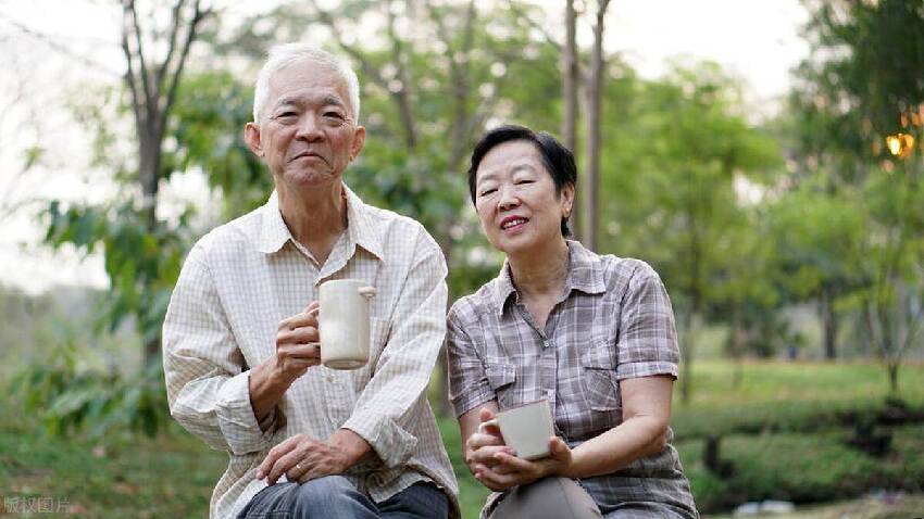 帶孫3年很累！65歲夫妻想去玩「旅行花了161萬」 2年後回來「家卻沒了」竟然是兒子做的
