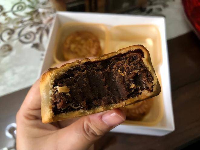 月餅廠離職員工透露：3種月餅別買，白送也不要，老闆自己都不吃！